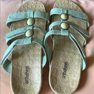 Orthaheel sandals, size 10, minty blue green